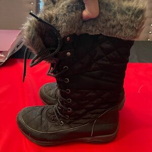 Globalwin Women's Black Quilted Winter Boots, 7.5